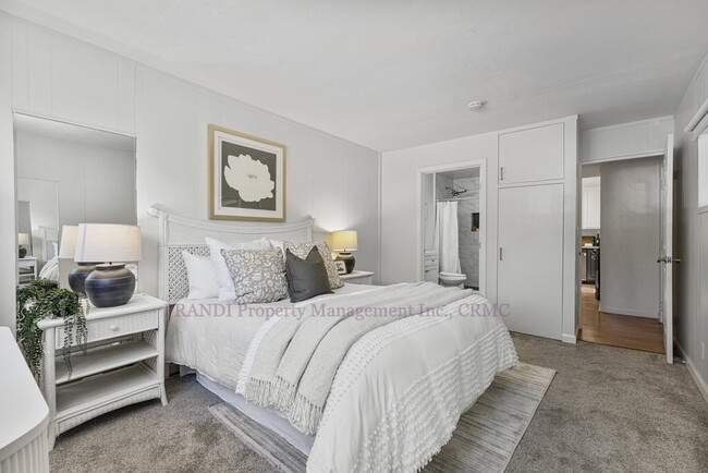 Building Photo - Central Novato Home with Large Yard and A/C!