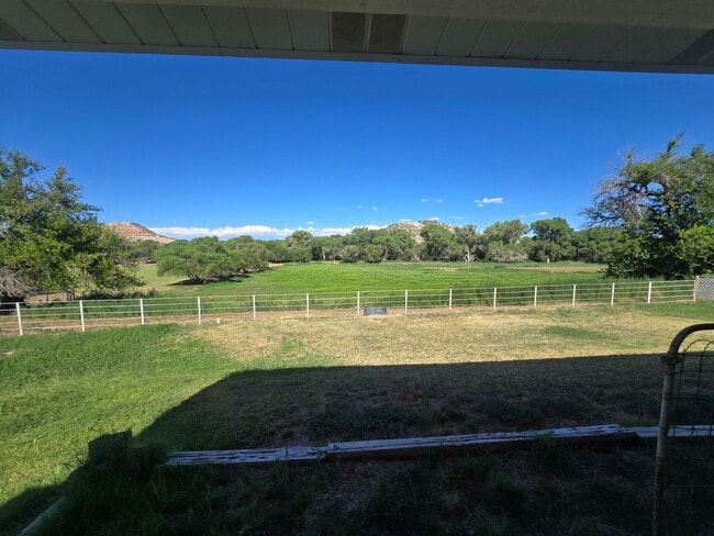 Building Photo - Unfurnished, 1-Year Long-Term Rental