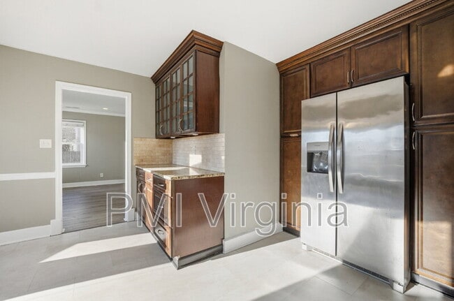 Building Photo - 4808 Boxford Rd