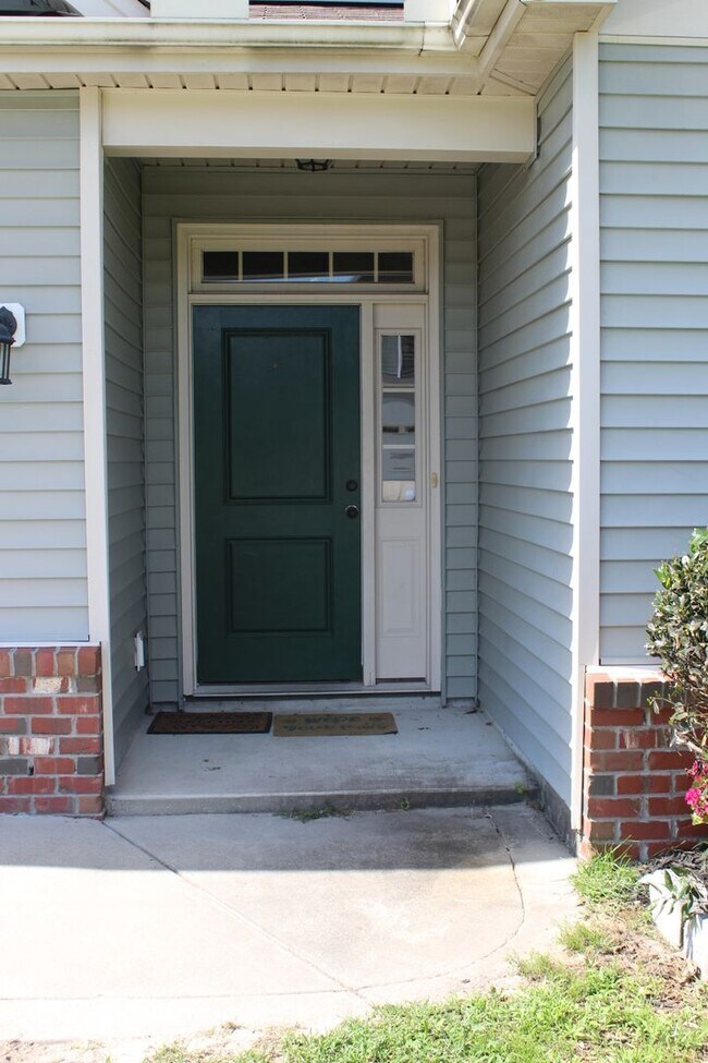 Building Photo - 107 Olde Mill Creek Dr