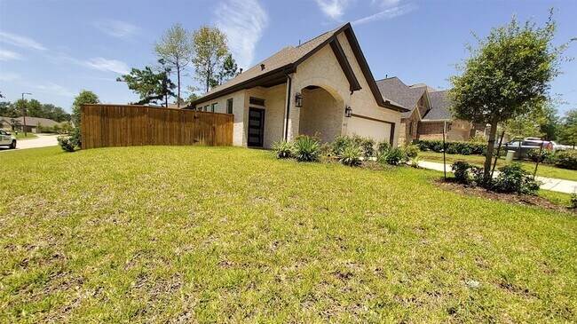 Building Photo - 305 Rise Ln