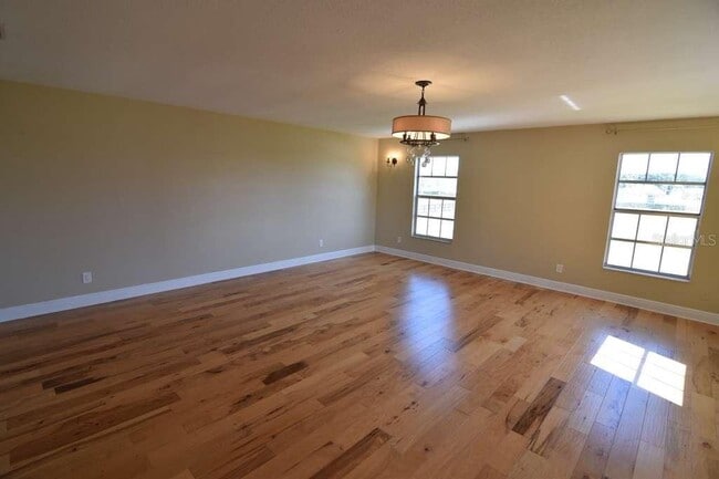 Building Photo - 3233 Hickory Tree Rd