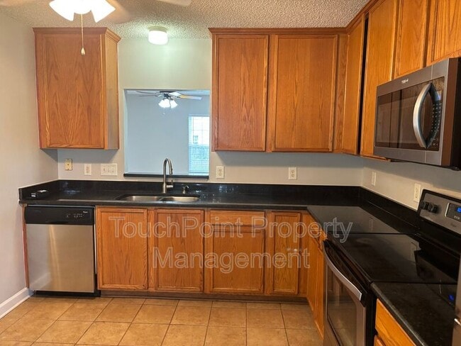 Building Photo - 2032 Beckwith Ln