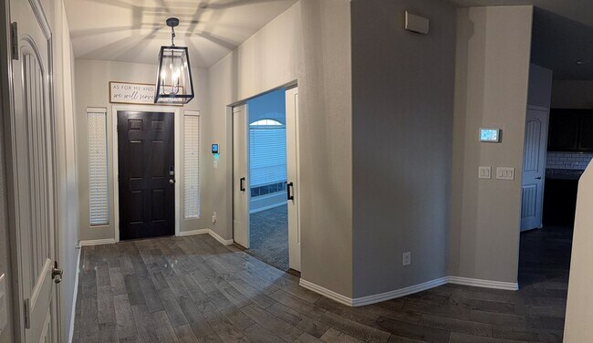 Building Photo - 7335 Horton Ranch Rd