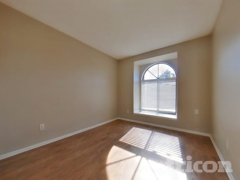 Building Photo - 1253 Ashworth Dr