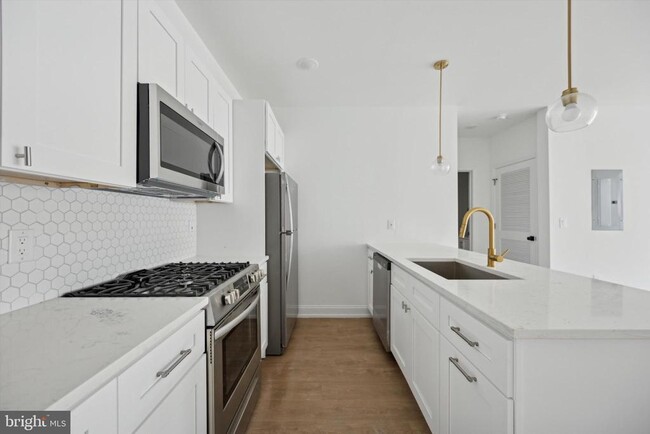 Building Photo - 1614 Ridge Ave