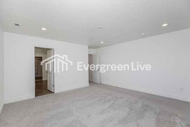 Building Photo - 15164 Cumulus Way