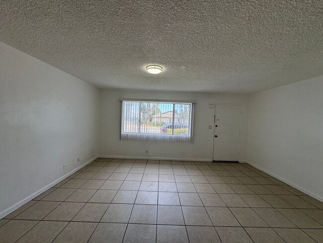 Building Photo - 3920-3932 Christmas Tree Ln
