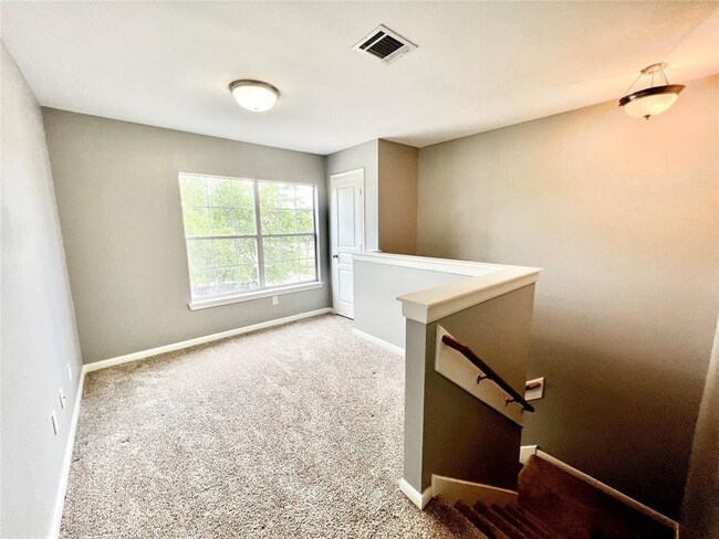 Building Photo - 8323 Greys Ln