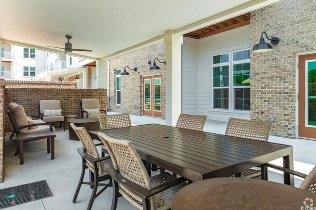 Building Photo - 147 Jade Dr