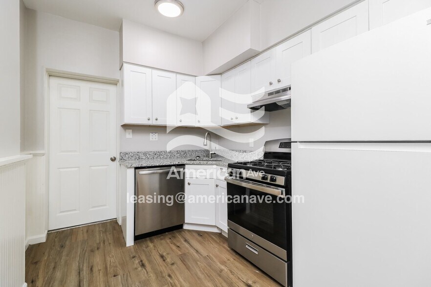 Building Photo - 4434 Gannett St