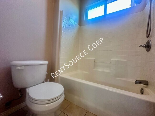 Building Photo - 16339 Mountain Ln