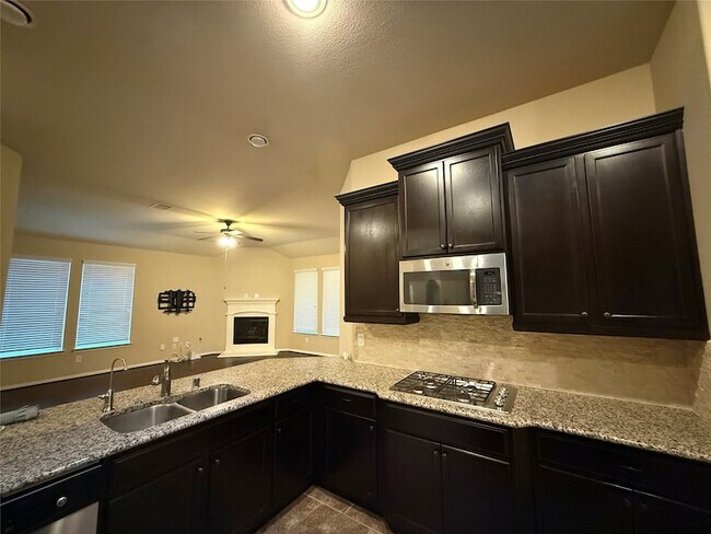 Building Photo - 24311 Piazza Dr