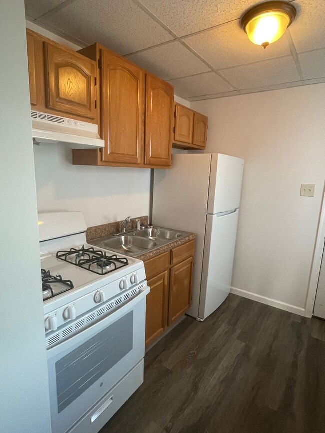 Building Photo - Fully Renovated 4BR Home – Move-In Ready with Spacious Layout & Modern Upgrades!