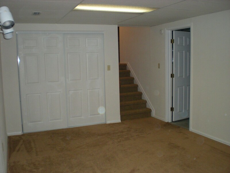 Building Photo - 13542 Hazel Pl