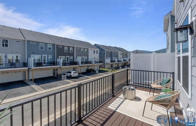 Building Photo - 805 Park Ridge Dr