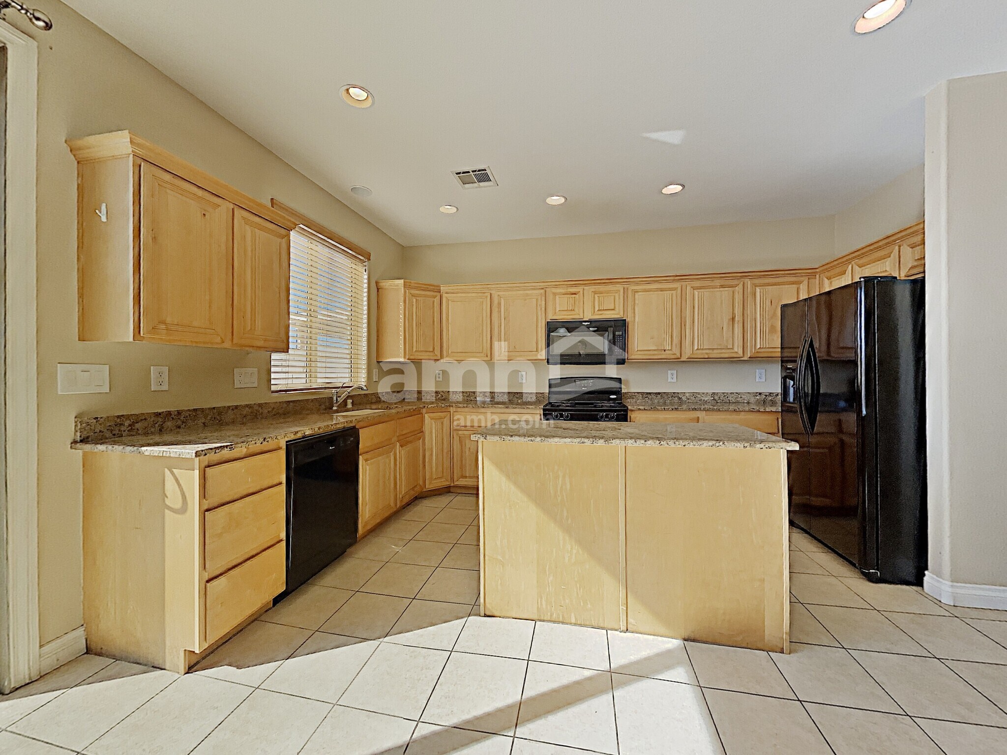 Building Photo - 1095 Willjay Ln