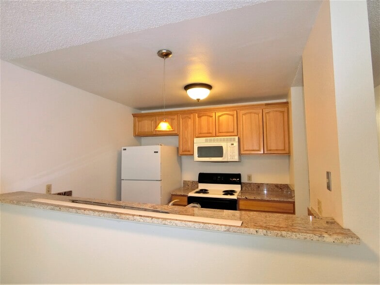 Building Photo - 5842 NE 75th St