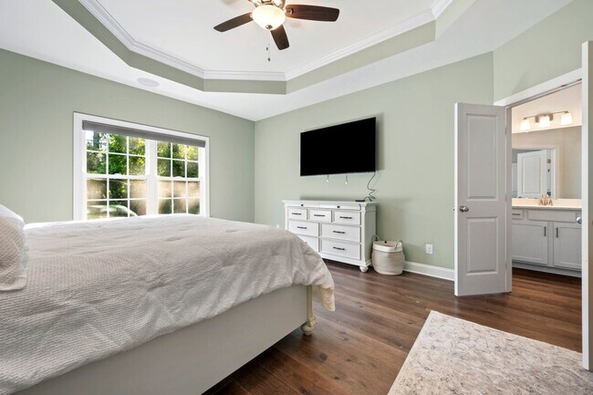 Building Photo - 245 Brace Dr