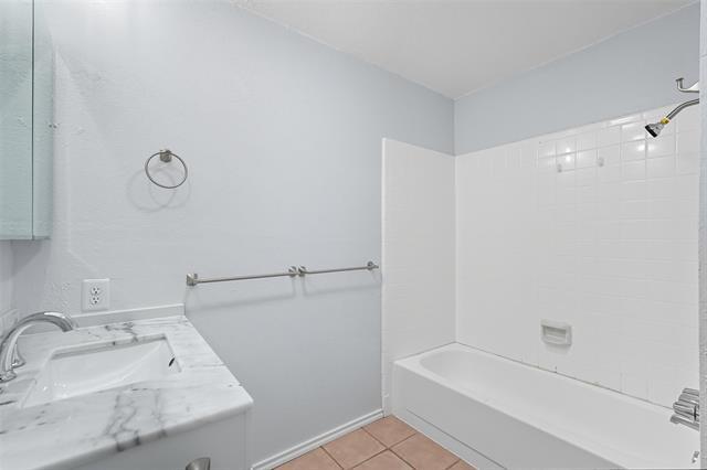 Building Photo - 6108 Jennings Dr