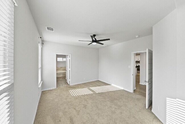 Building Photo - Spacious 5-Bedroom Rental on Oversized Cor...