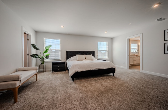 Building Photo - 1018 Applecross Dr