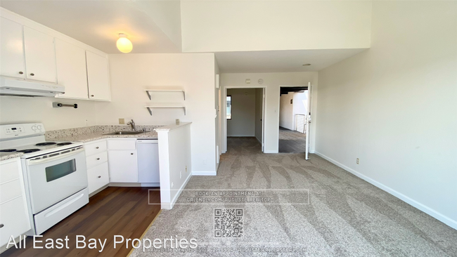 Building Photo - 1 br, 1 bath House - 5 Embarcadero W 318