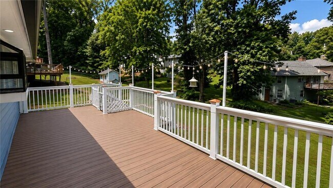 Building Photo - 1235 Grayland Hills Dr