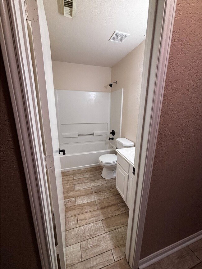 Building Photo - 1235 Chalk Rock Dr