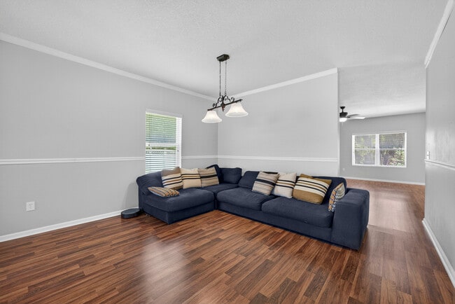 Building Photo - 112 Kildrummy Ct