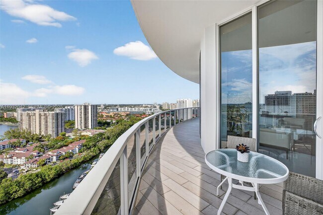 Building Photo - 4100 Island Blvd