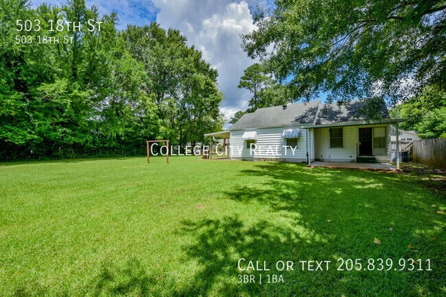 Building Photo - 503 18th St