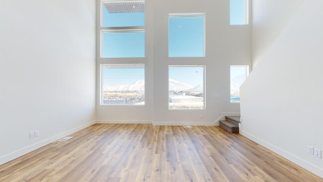 Building Photo - 539 W 1810 N