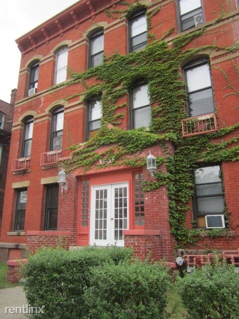 Building Photo - 1 br, 2 bath Apartment - 33 Howe St Apt 1R