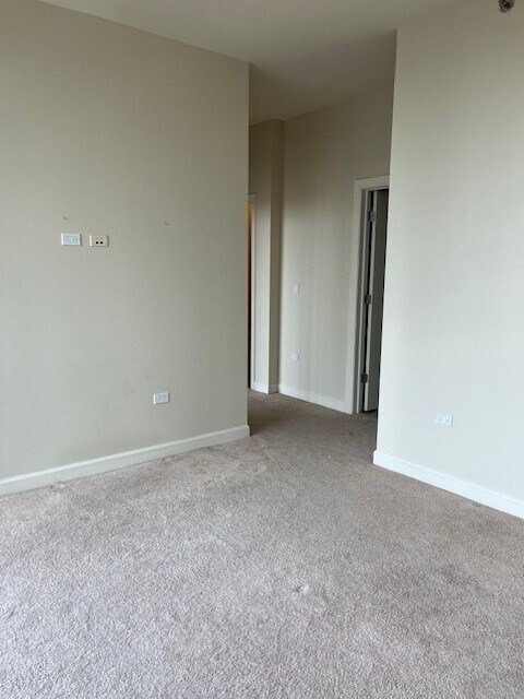 Building Photo - 1211 S Prairie Ave