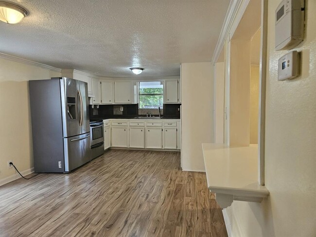 Building Photo - 7910 Carrie Ln