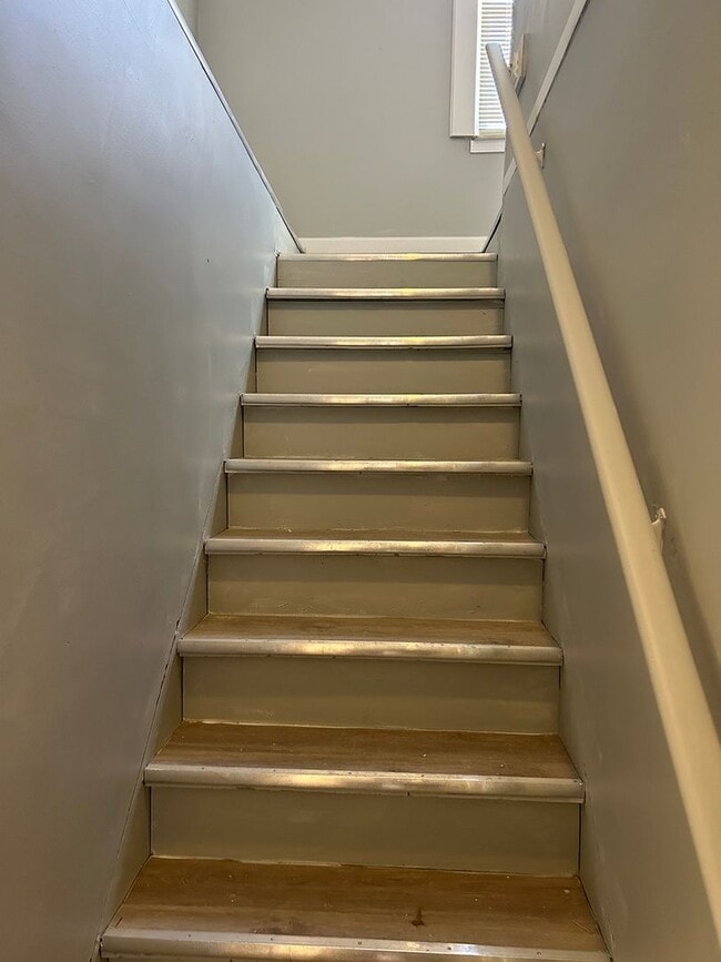 Building Photo - 2669 Electric- 3 BEDS & 2 BATH FOR RENT!