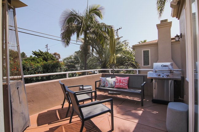 East Facing Balcony off Ktchn - 2281 Cambridge Ave