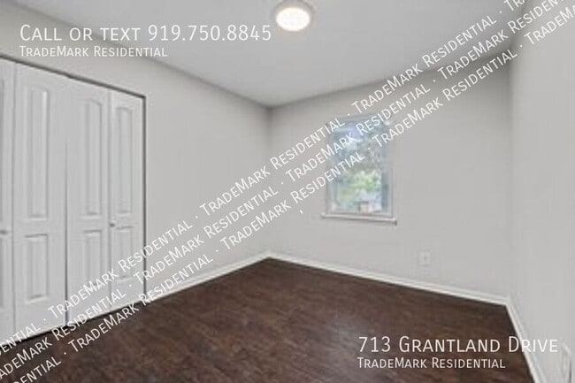 Building Photo - 713 Grantland Dr