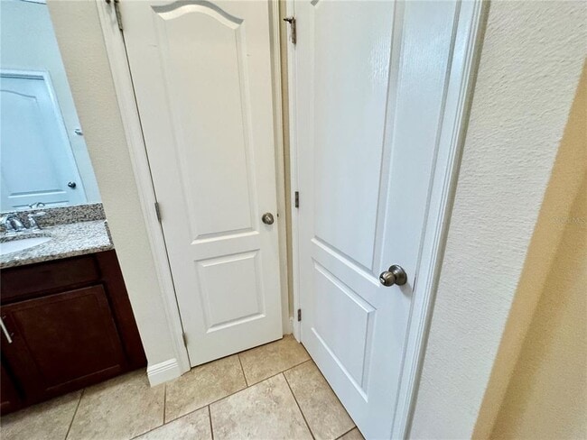 Building Photo - 7208 Milestone Dr