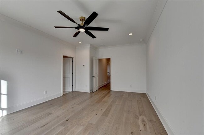 Building Photo - 435 Mayfair Ct