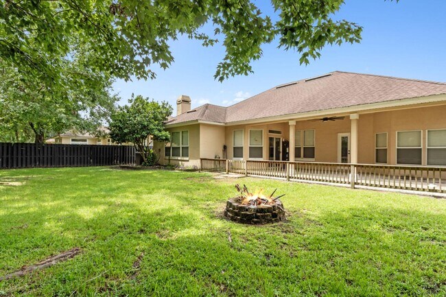Building Photo - 14617 E Zachary Dr