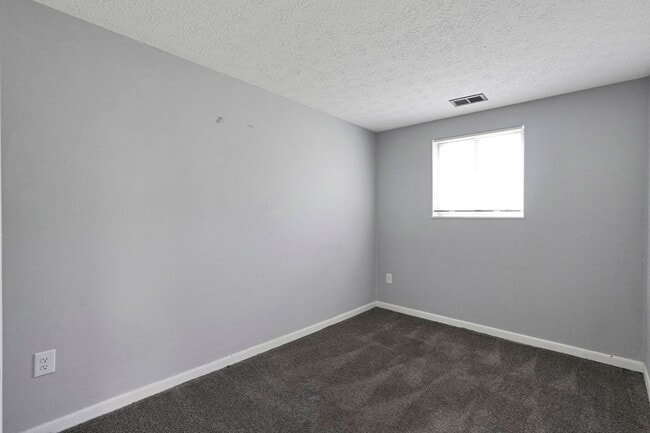 Building Photo - 859 Eliots Oak Rd