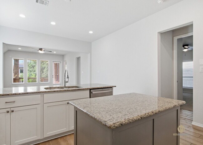 Building Photo - "Spacious 4-Bedroom Sanctuary in San Antonio - 1996 Sq Ft of Comfort and Style!"
