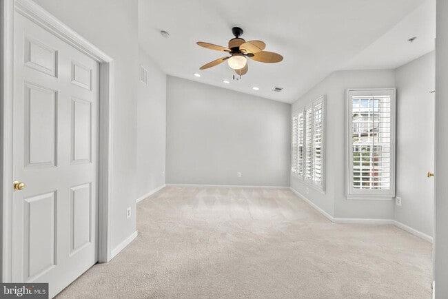 Building Photo - 5120 Grimm Dr