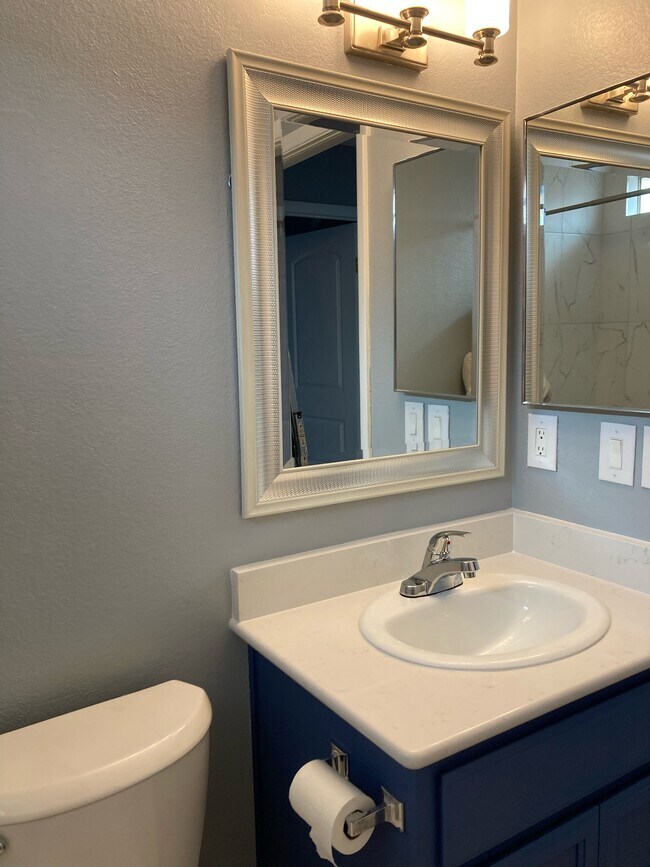 Building Photo - 7728 Barbican Ct
