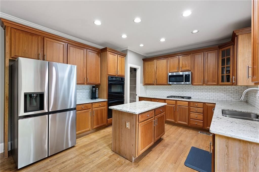 Building Photo - 227 Oakwind Pointe