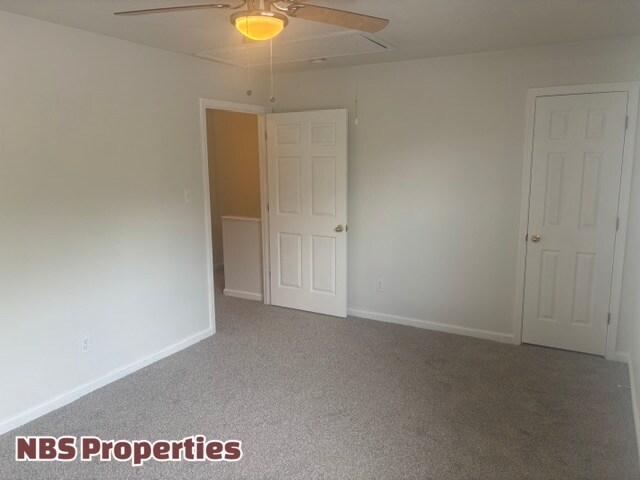 Building Photo - 2920 Colt Dr NE