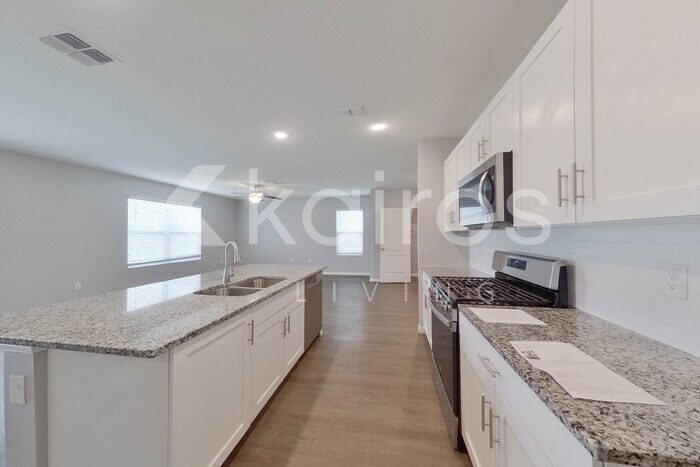 Building Photo - 32158 Katelin Cir