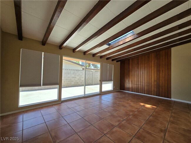 Building Photo - 713 N 18th St